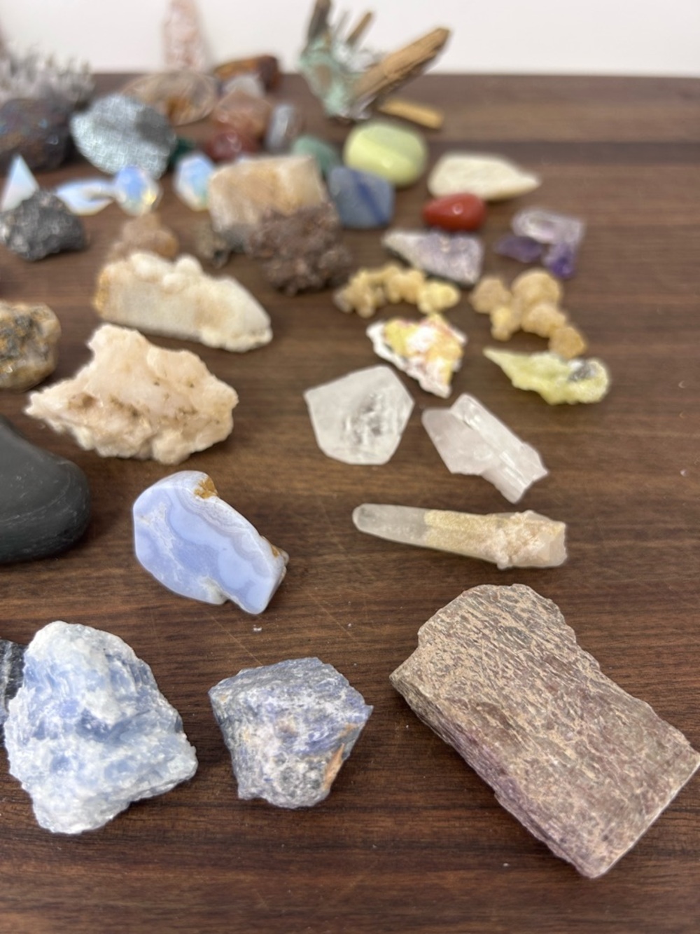 Large Crystal Collection Lot - Picture 7 of 7
